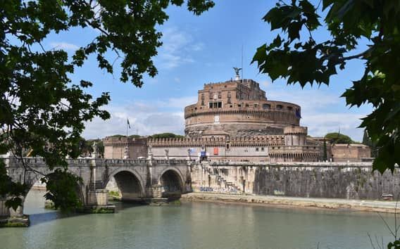 Rome: Castel Sant'Angelo Skip-the-Line Ticket with Audio App