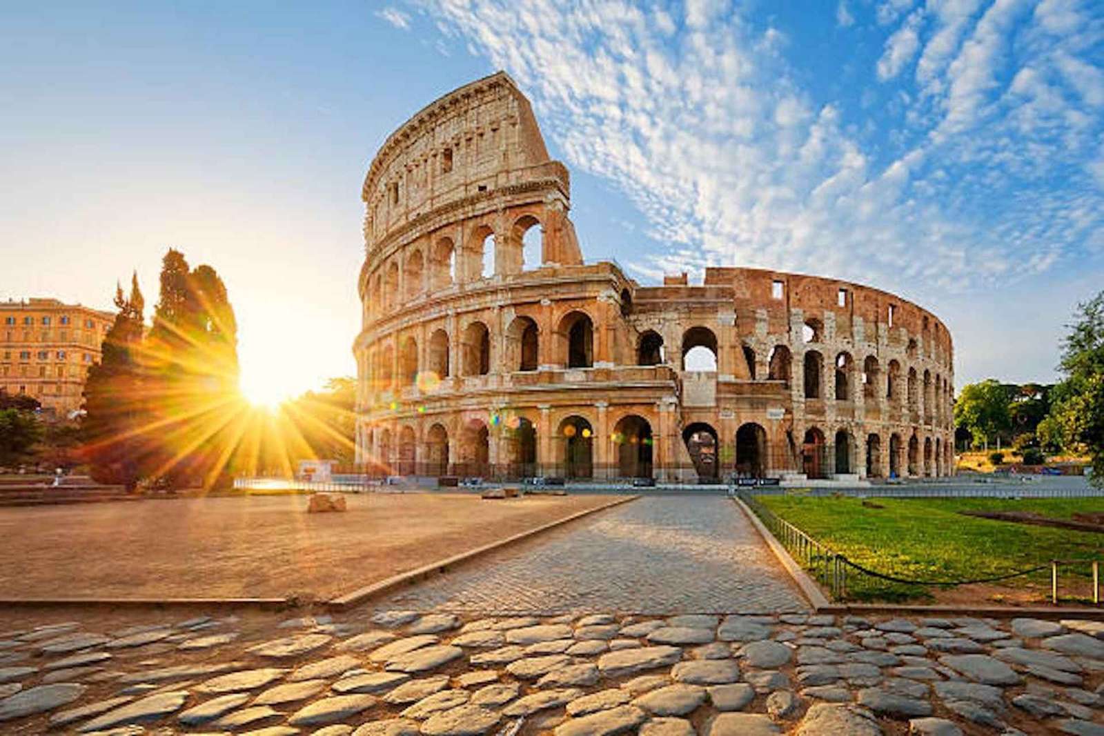 Colosseum Underground & Dungeons Tour with Ancient Rome