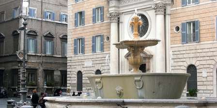 Fontány na Piazza Farnese