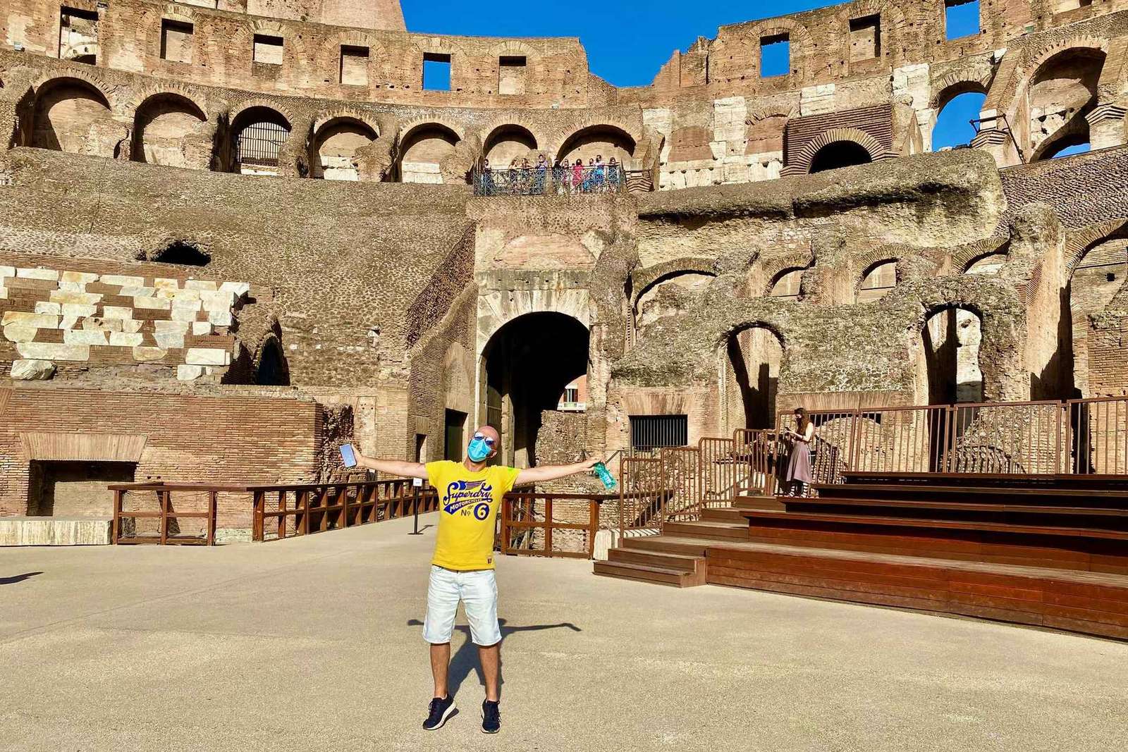 Colosseum Arena Guided Tour with Roman Forum Option