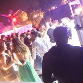 Roma: Pub Crawl y Ultimate Party con Barra Libre y Pizza