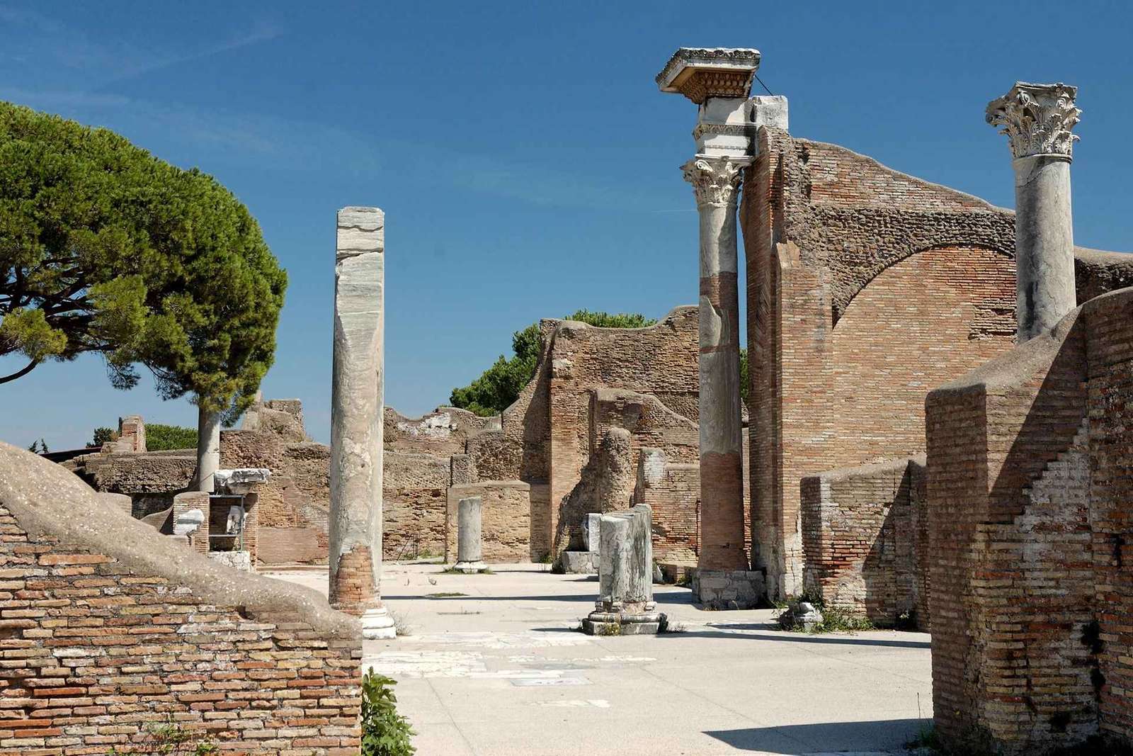 Tour Ostia Antica vanuit Rome met gids en trein