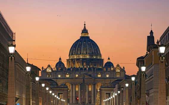 Rome: Small-Group Walking Tour of Angels & Demons Sites