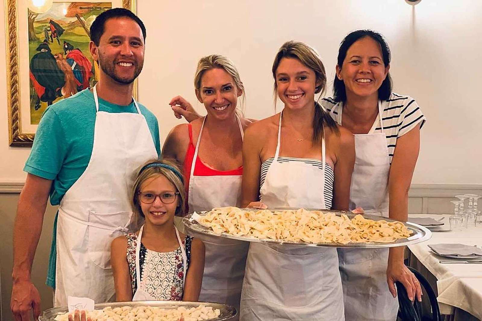 Rome: Trastevere Pasta & Tiramisu Class with Fine Wine