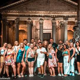 Roma: Pub Crawl y Ultimate Party con Barra Libre y Pizza