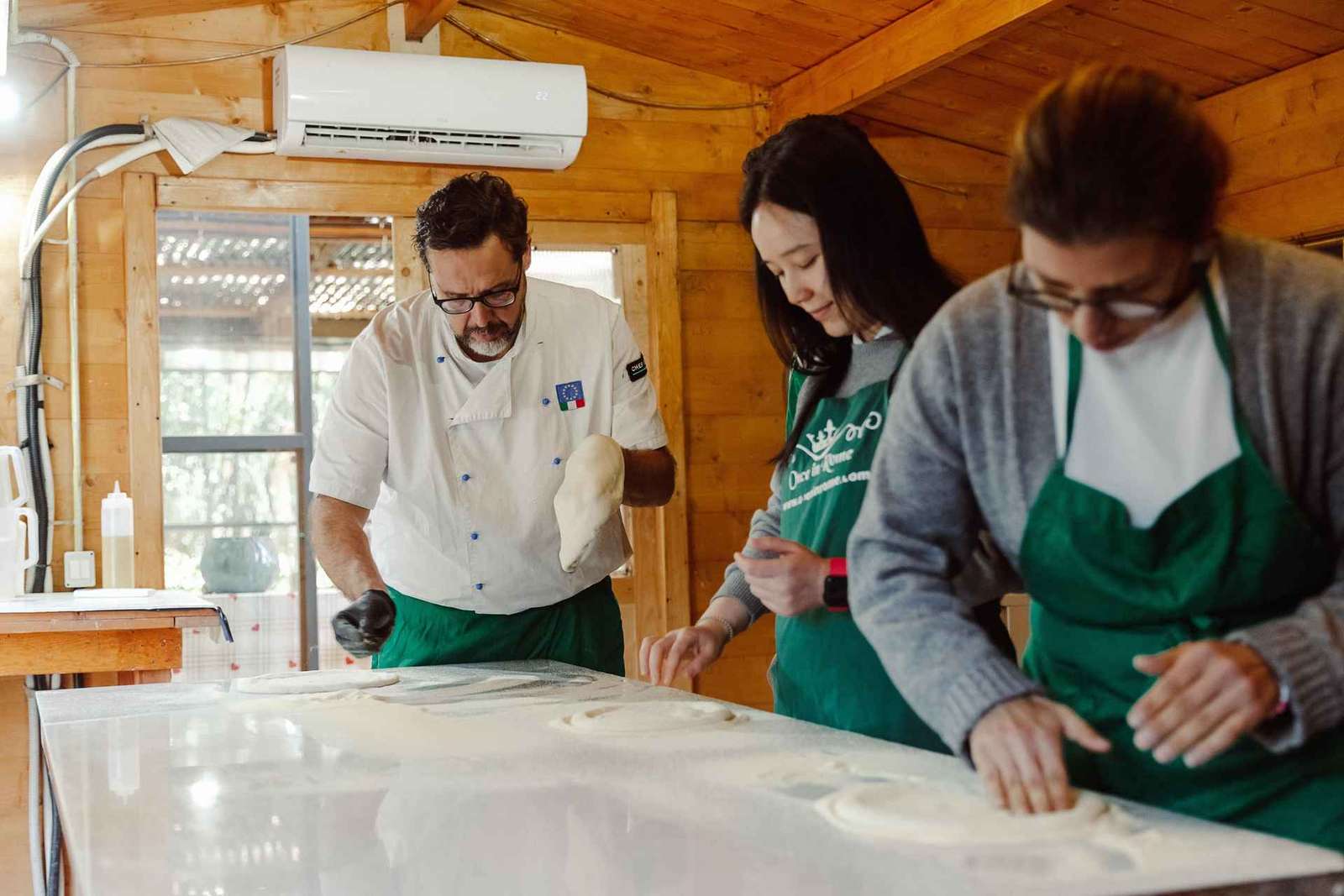 Rome: Pizza & Pasta Cooking Class with Wine & Transfer