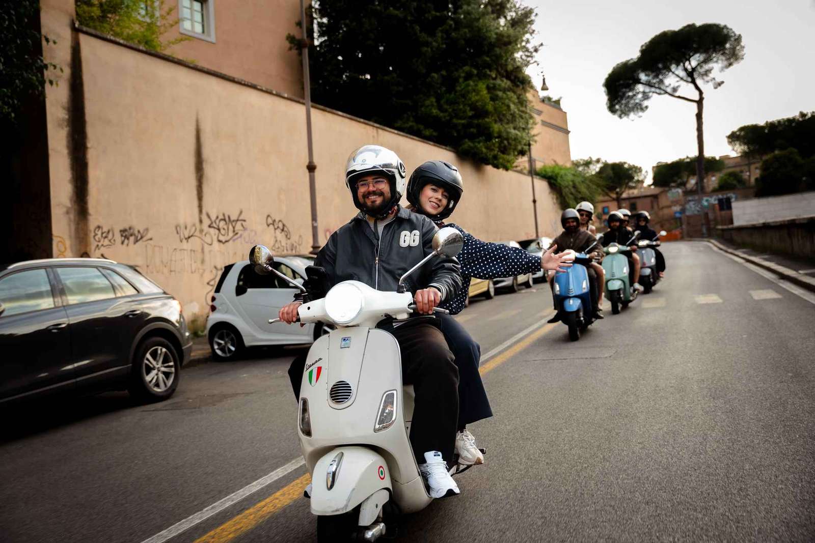 Rome: Vespa-scootertour met gids naar iconische bezienswaardigheden