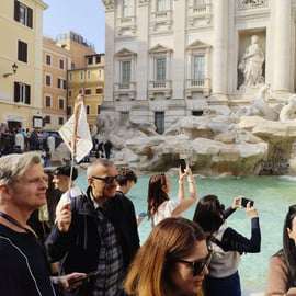Trevi Fountain Guided Tour with Reserved Entry
