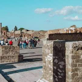 Z Neapole Pompeje a Herculaneum s archeologem průvodcem