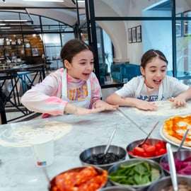 Roma: Clase Práctica de Pasta y Gelato en el Centro de la Ciudad
