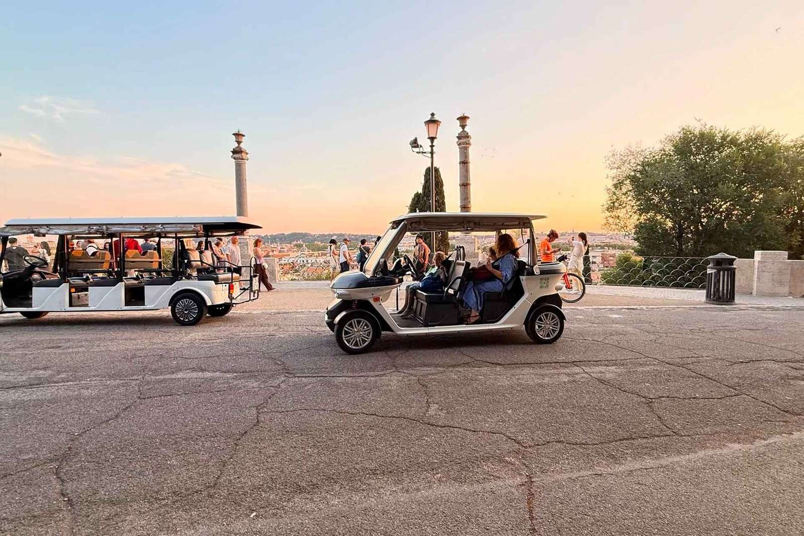 Rome : Visite de la ville impériale en voiturette de golf avec transfert optionnel