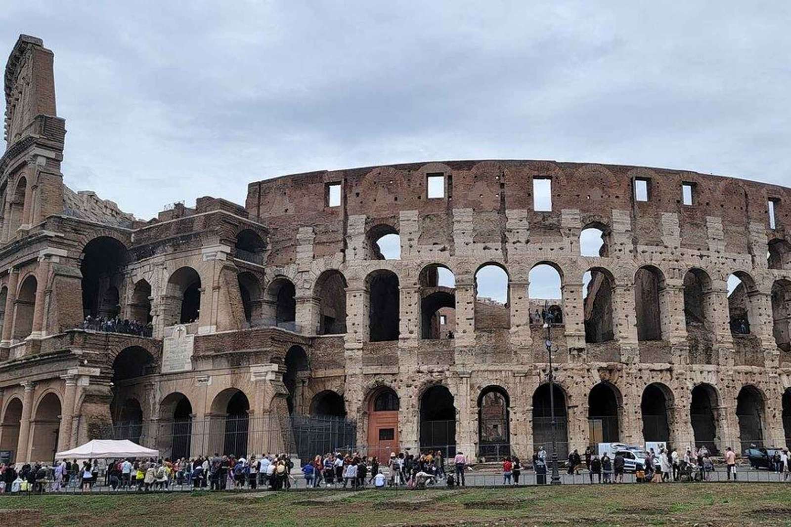 VIP-tour Colosseum-arena met Forum Romanum, kleine groep van 6