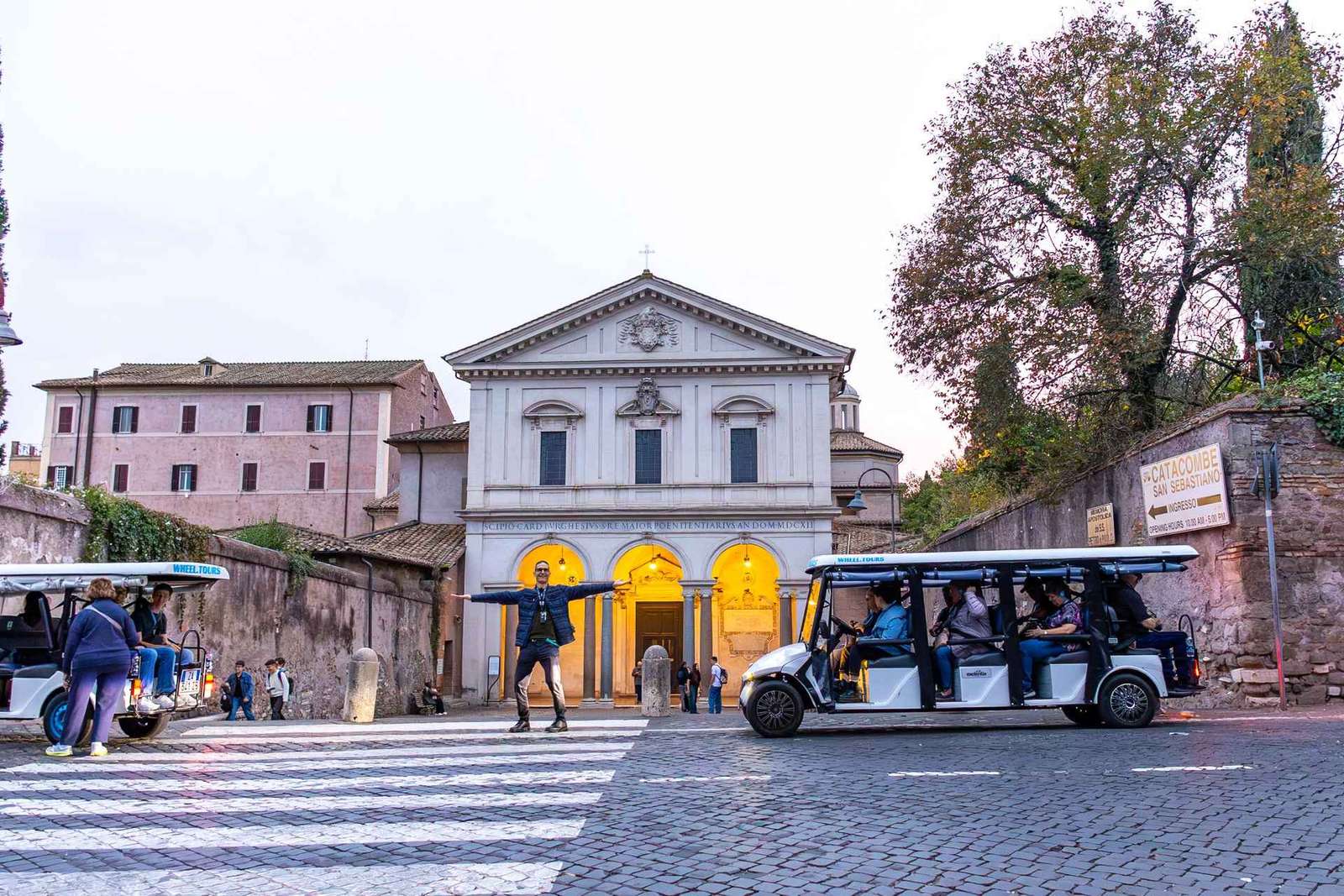 Rome: Catacomben en Appian Way Golfkar Tour in kleine groep