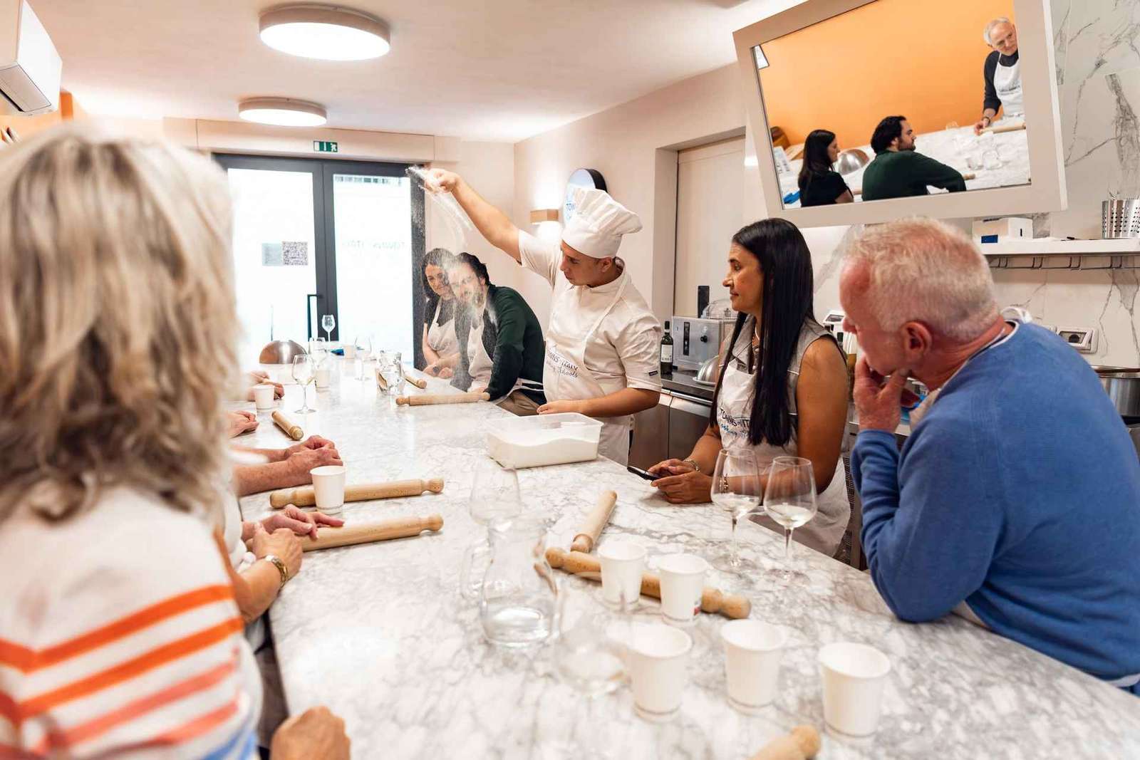 Roma: Clase Práctica de Pasta y Gelato en el Centro de la Ciudad